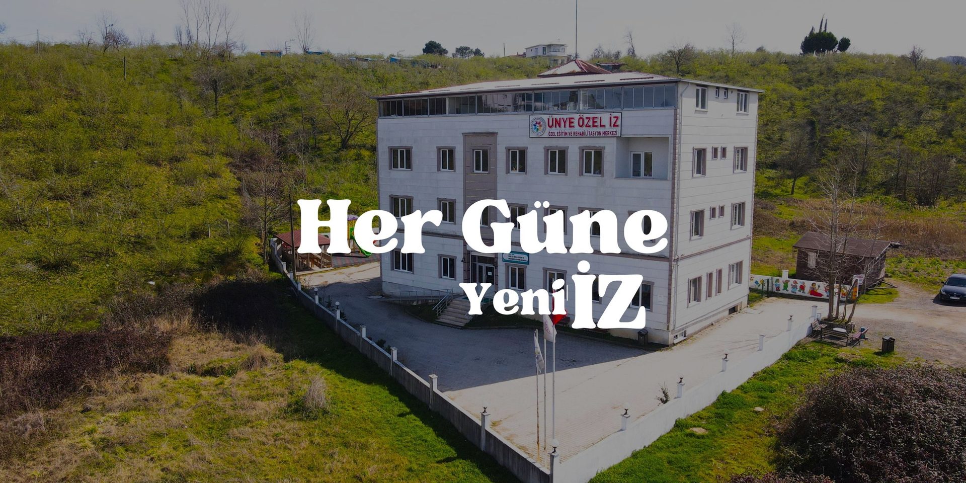 Özel İz Özel Eğitim ve Rehabilitasyon Merkezi — Her Güne Yeni İz